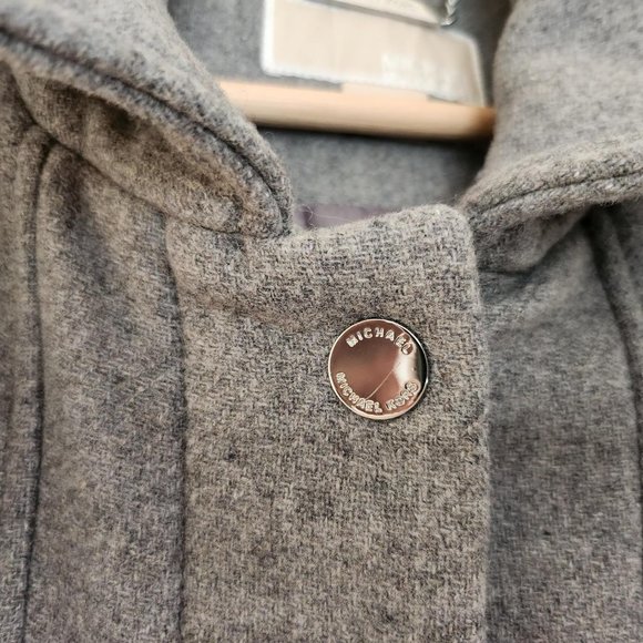 Michael Kors - Light wool coat - Picture 5 of 7